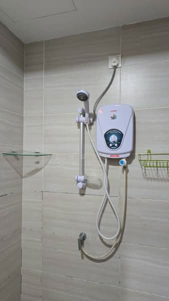 Kediaman Servis untuk Disewa di Serviced Residence @ 3 Towers - Chris Choo - Bathroom - PropertyGuru.com.my