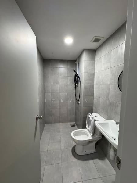 Servis Apartment untuk Disewa di One Equine - Ricky Ng - Bathroom - PropertyGuru.com.my