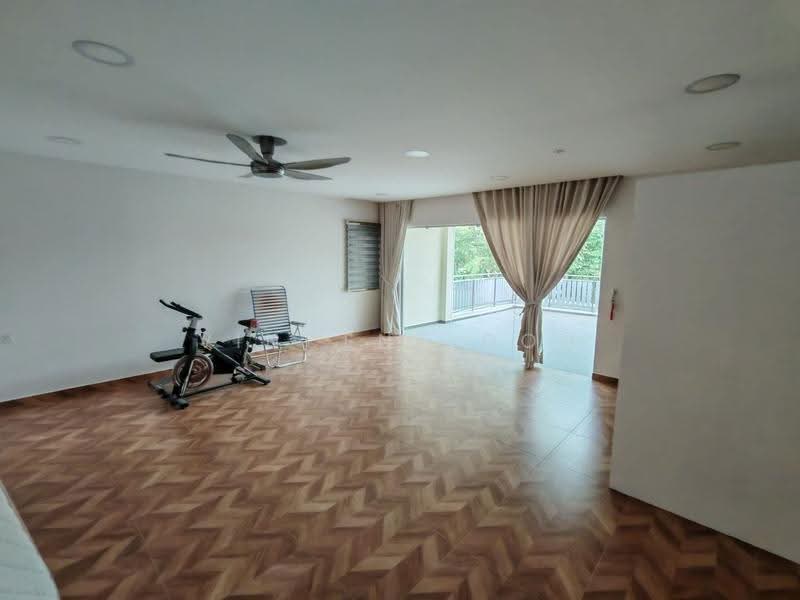 2-storey Terraced House for Sale in Sungai Long (Bandar Sungai Long) - Vincent Goh - Balcony - PropertyGuru.com.my