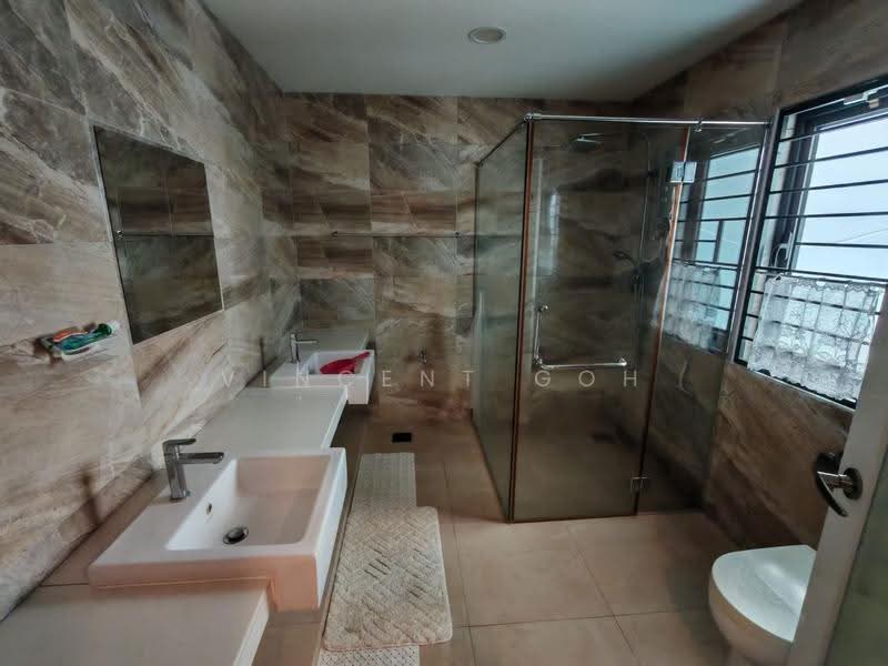 2-storey Terraced House for Sale in Sungai Long (Bandar Sungai Long) - Vincent Goh - Bathroom - PropertyGuru.com.my