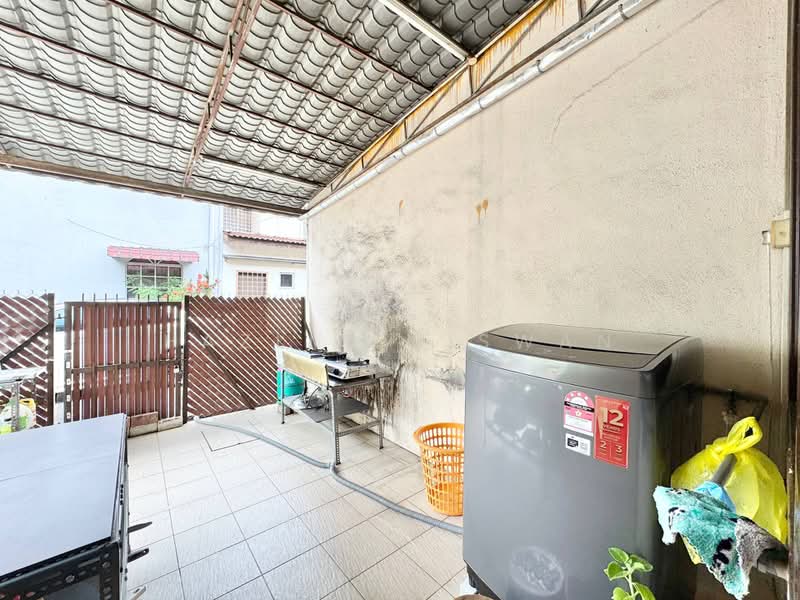 Rumah Teres 2 Tingkat untuk Dijual di Taman Putra Prima (Puchong) - Hazlin Miswan - Exterior - PropertyGuru.com.my