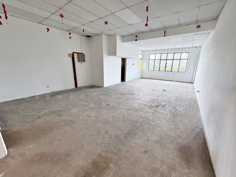 Shop / Office for Rent in Hulu Langat (Selangor) - Herman Sazwan Nor Rahim - Interior - PropertyGuru.com.my