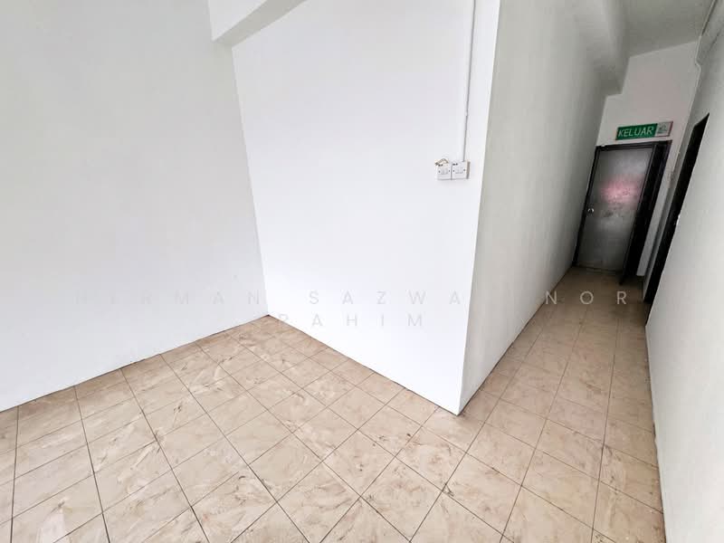 Shop / Office for Rent in Hulu Langat (Selangor) - Herman Sazwan Nor Rahim - Interior - PropertyGuru.com.my