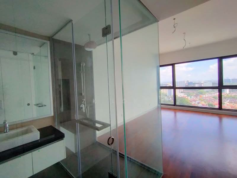 Kondominium untuk Dijual di Bora Residences - ZK Loke - Bathroom - PropertyGuru.com.my