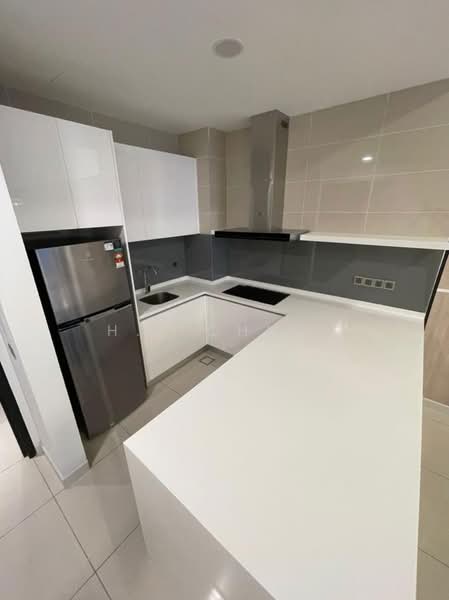 Kondominium untuk Disewa di The Park 2 - H.K Ching - Kitchen - PropertyGuru.com.my