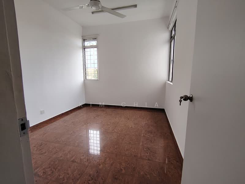 Pangsapuri untuk Disewa di Subang Perdana Goodyear Court 6 - Kim Chia - Interior - PropertyGuru.com.my