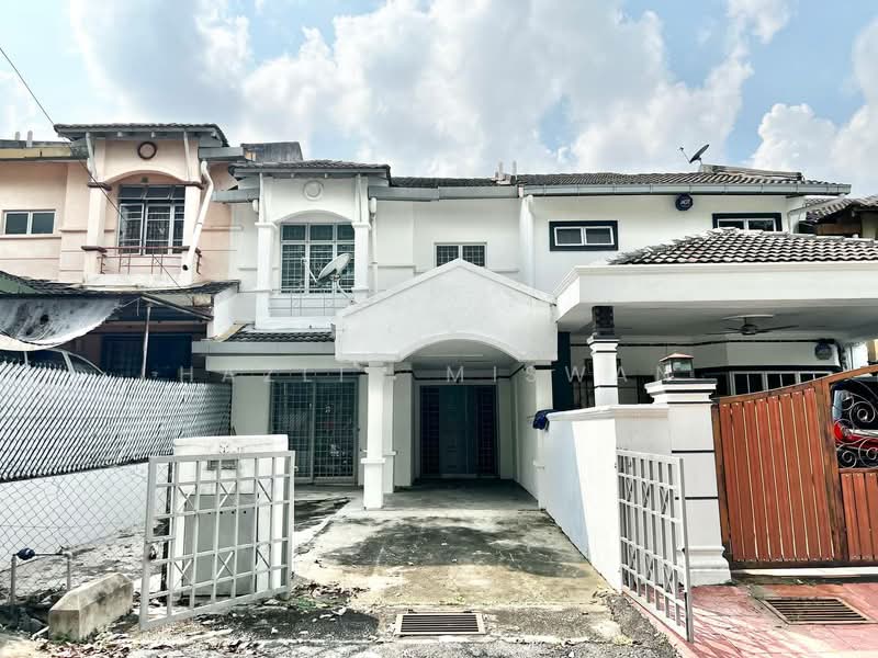 2-storey Terraced House for Sale in Taman Puncak Jalil (Seri Kembangan) - Hazlin Miswan - Exterior - PropertyGuru.com.my