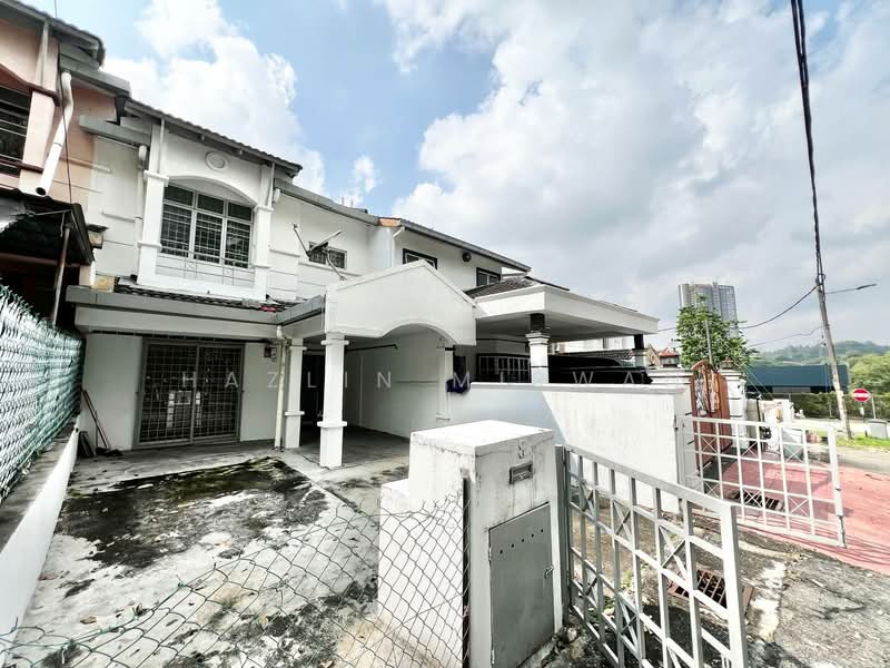 2-storey Terraced House for Sale in Taman Puncak Jalil (Seri Kembangan) - Hazlin Miswan - Exterior - PropertyGuru.com.my