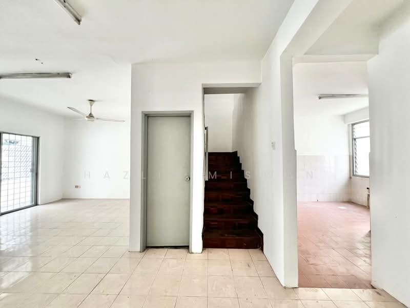 2-storey Terraced House for Sale in Taman Puncak Jalil (Seri Kembangan) - Hazlin Miswan - Interior - PropertyGuru.com.my
