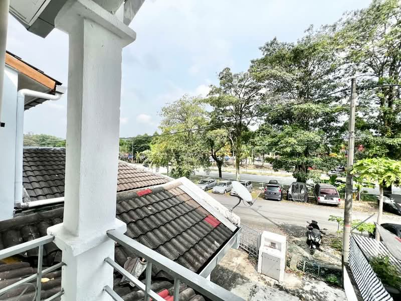 2-storey Terraced House for Sale in Taman Puncak Jalil (Seri Kembangan) - Hazlin Miswan - Exterior - PropertyGuru.com.my