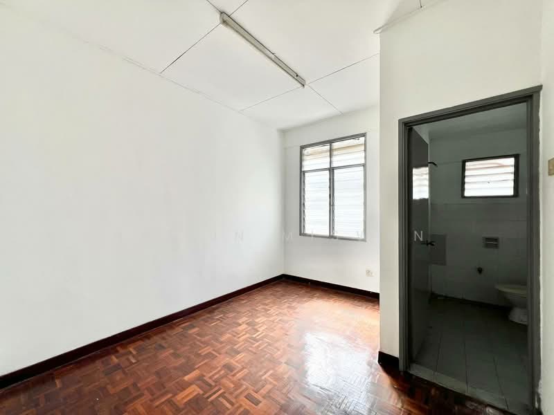 2-storey Terraced House for Sale in Taman Puncak Jalil (Seri Kembangan) - Hazlin Miswan - Interior - PropertyGuru.com.my