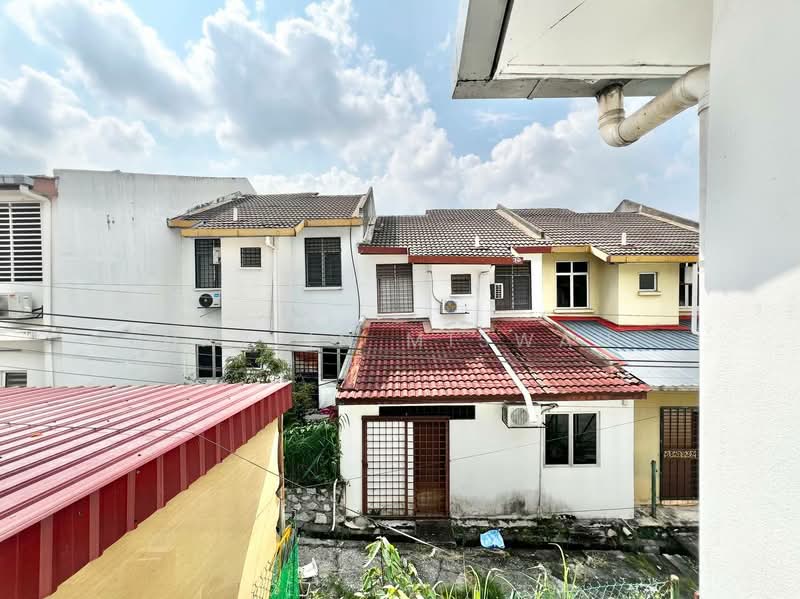 2-storey Terraced House for Sale in Taman Puncak Jalil (Seri Kembangan) - Hazlin Miswan - Exterior - PropertyGuru.com.my