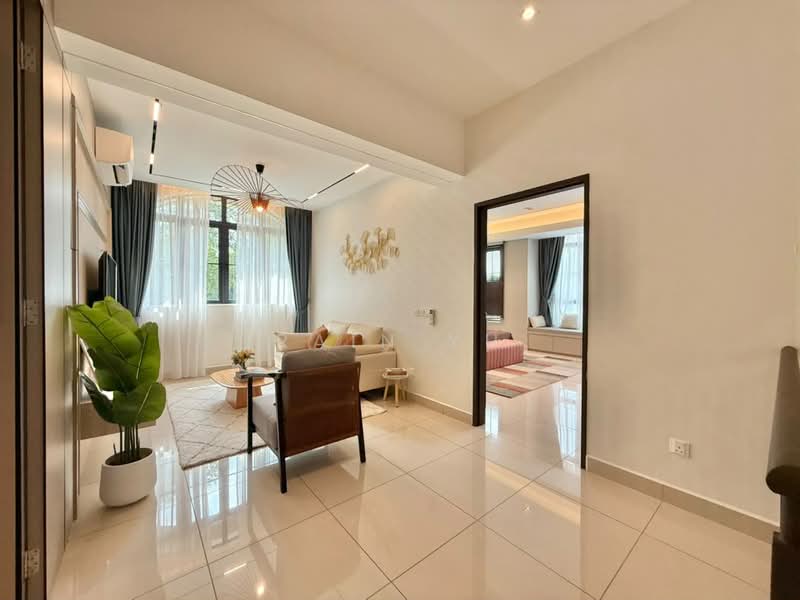 Rumah Berkembar untuk Dijual di Sungai Ara (Penang) - Rain Yu - Upstair Living Room - PropertyGuru.com.my