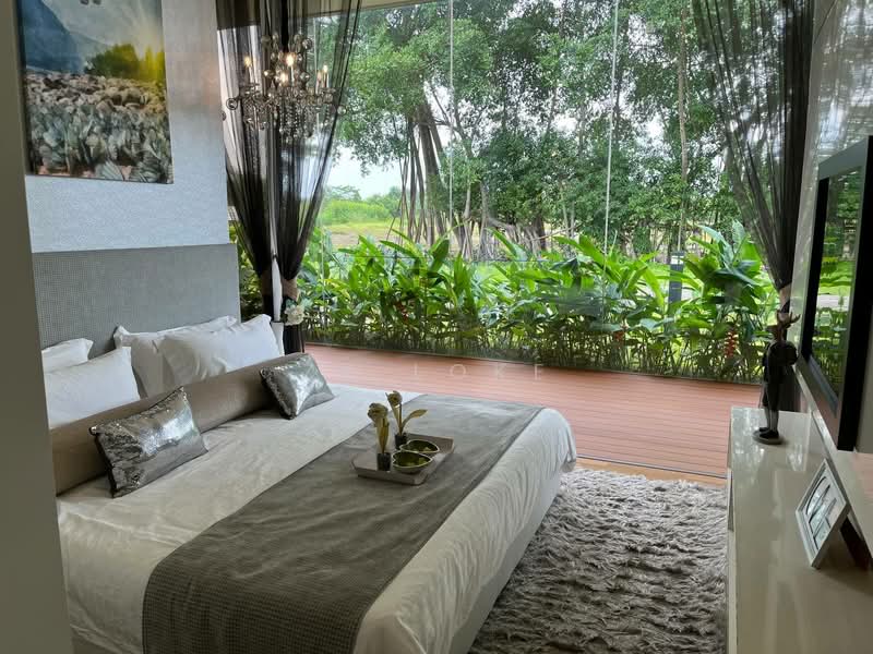 Service Residence for Sale at Wave @ Marina Cove - ZK Loke - Bedroom - PropertyGuru.com.my