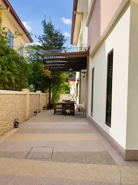 Rumah Berkembar untuk Dijual di Taman Seputeh (Seputeh) - KK . - Exterior - PropertyGuru.com.my