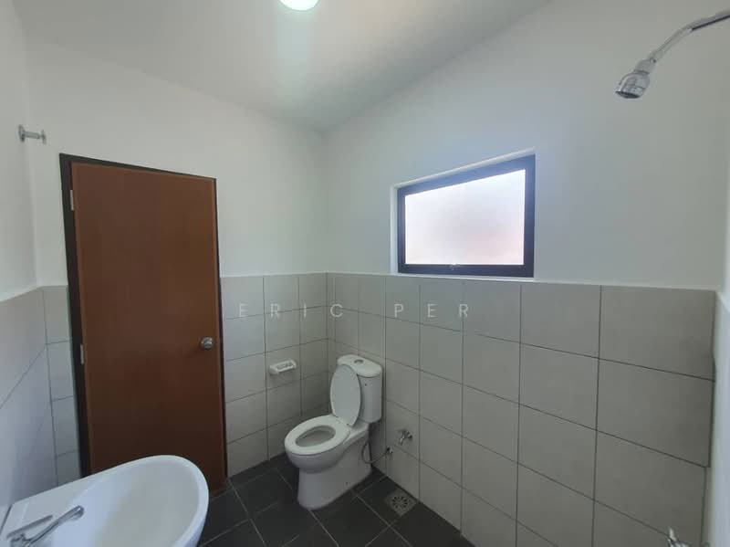 Terraced House for Sale in Rawang (Selangor) - Eric Per - Bathroom - PropertyGuru.com.my