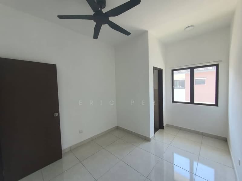 Terraced House for Sale in Rawang (Selangor) - Eric Per - Bedroom - PropertyGuru.com.my
