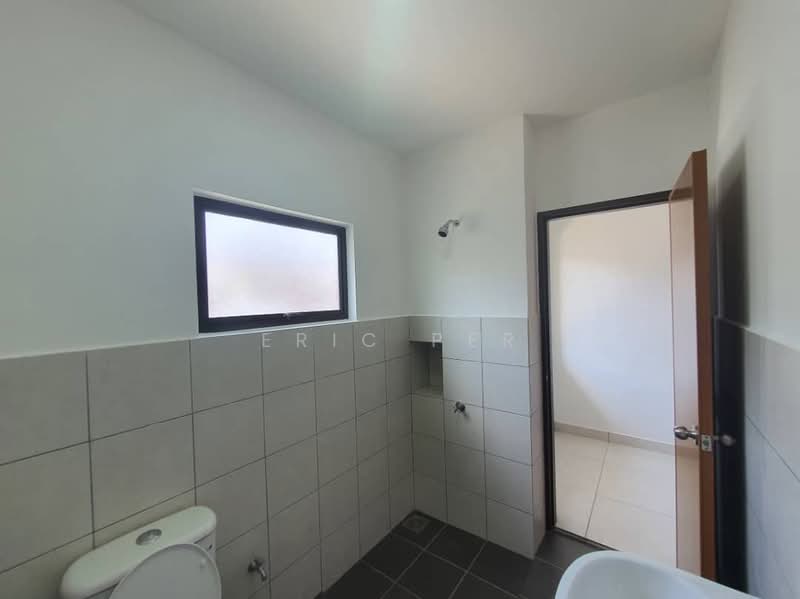 Terraced House for Sale in Rawang (Selangor) - Eric Per - Bathroom - PropertyGuru.com.my