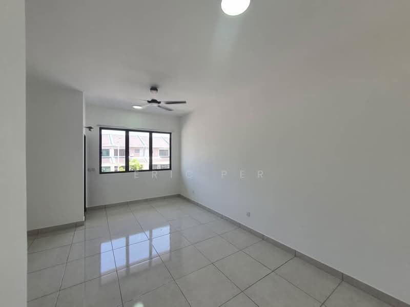 Terraced House for Sale in Rawang (Selangor) - Eric Per - Living Room - PropertyGuru.com.my