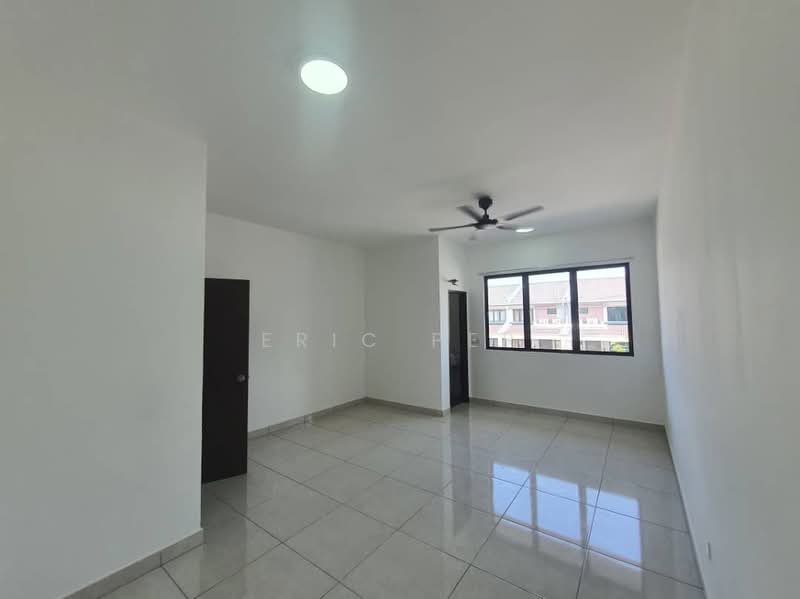Terraced House for Sale in Rawang (Selangor) - Eric Per - Living Room - PropertyGuru.com.my