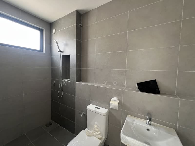 Rumah Teres 2-Tingkat untuk Dijual di Telok Panglima Garang (Selangor) - Miki You - Bathroom - PropertyGuru.com.my