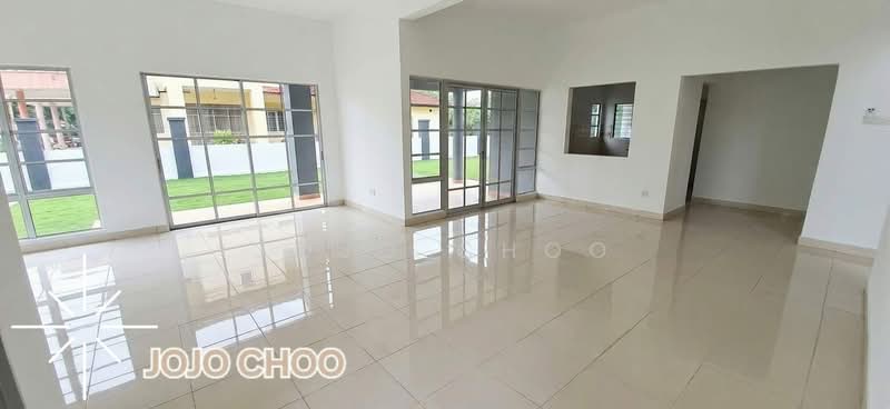 Semi-Detached House for Sale in Seremban 2 (Negeri Sembilan) - Jojo Choo - Living Room - PropertyGuru.com.my