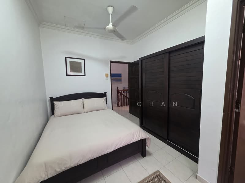 Rumah Teres 2 Tingkat untuk Dijual di Seksyen 7 (Shah Alam) - Joseph Chan - Bedroom - PropertyGuru.com.my