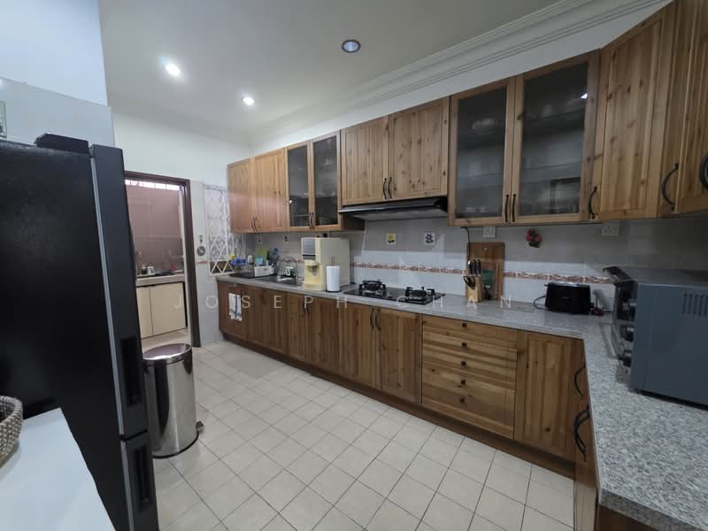 Rumah Teres 2 Tingkat untuk Dijual di Seksyen 7 (Shah Alam) - Joseph Chan - Kitchen - PropertyGuru.com.my