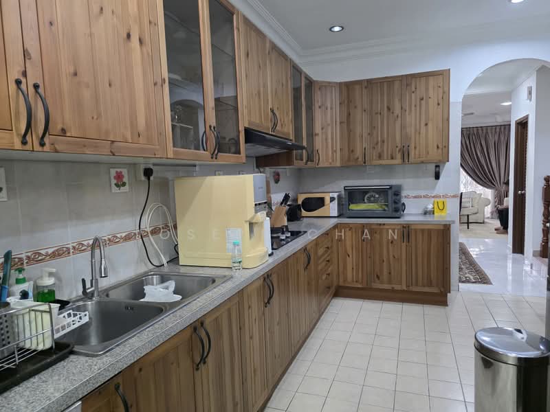 Rumah Teres 2 Tingkat untuk Dijual di Seksyen 7 (Shah Alam) - Joseph Chan - Kitchen - PropertyGuru.com.my
