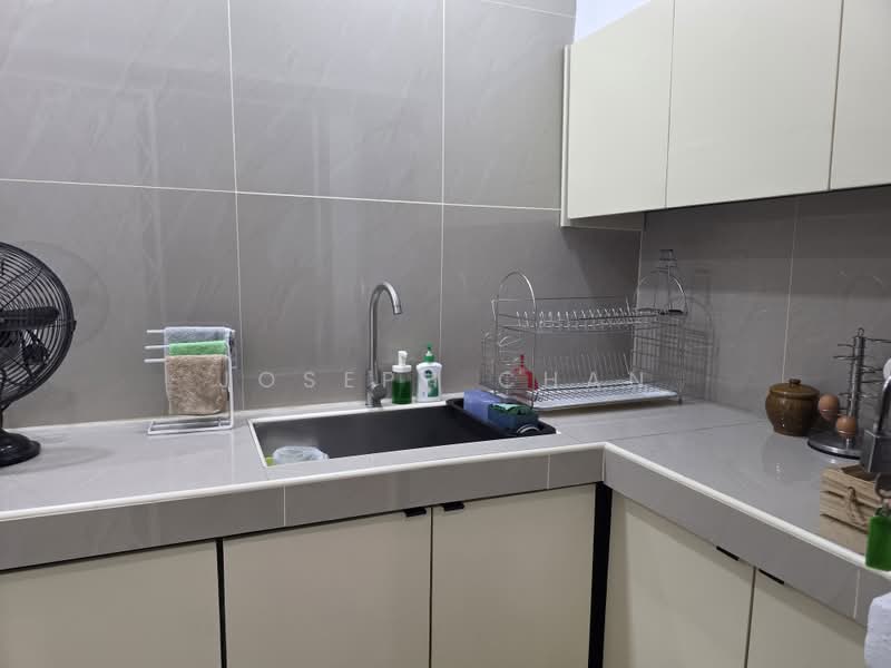 Rumah Teres 2 Tingkat untuk Dijual di Seksyen 7 (Shah Alam) - Joseph Chan - Kitchen - PropertyGuru.com.my