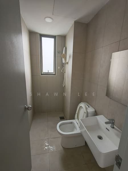 Servis Apartment untuk Disewa di Kenwingston Platz - Shawn Lee - Bathroom - PropertyGuru.com.my