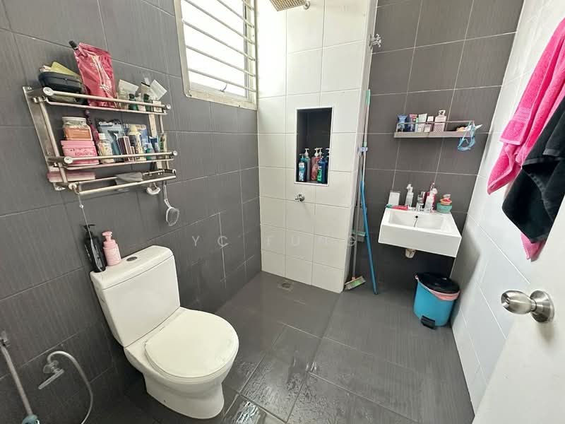 2-storey Terraced House for Rent in Johor Bahru (Johor) - YC Fung - Bathroom - PropertyGuru.com.my