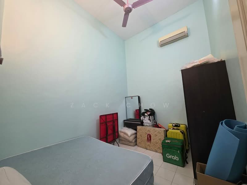 Rumah Teres 1-Tingkat untuk Dijual di Bandar Dato Onn (Tebrau) - Zack Chow - Bedroom - PropertyGuru.com.my