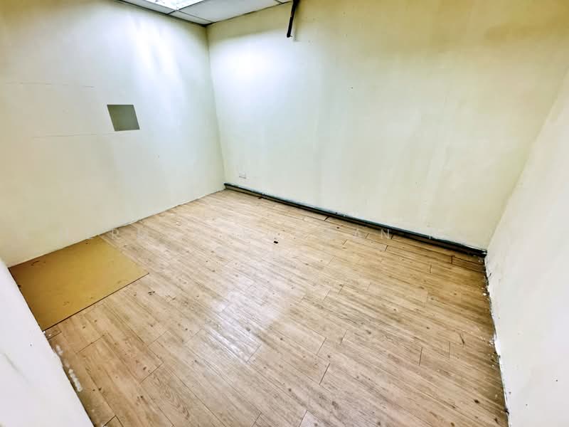 Shop / Office for Rent in Taman Bunga Kantan (Kajang) - Herman Sazwan Nor Rahim - Interior - PropertyGuru.com.my