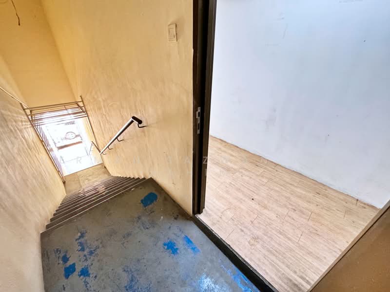 Shop / Office for Rent in Taman Bunga Kantan (Kajang) - Herman Sazwan Nor Rahim - Corridor - PropertyGuru.com.my