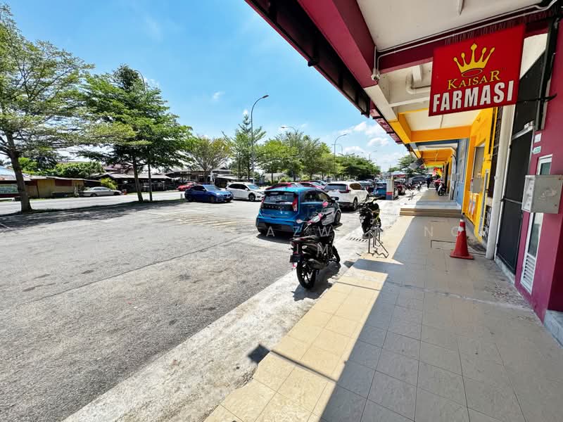 Shop / Office for Rent in Taman Bunga Kantan (Kajang) - Herman Sazwan Nor Rahim - Exterior - PropertyGuru.com.my