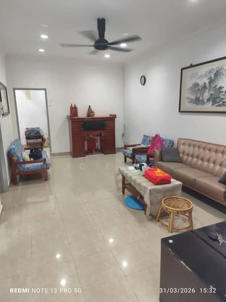 1-storey Terraced House for Rent in Taman Abad (Johor Bahru) - YC Fung - Living Room - PropertyGuru.com.my
