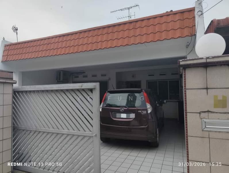 1-storey Terraced House for Rent in Taman Abad (Johor Bahru) - YC Fung - Exterior - PropertyGuru.com.my