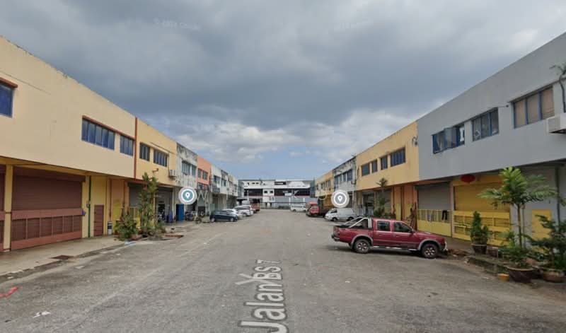 Kilang untuk Disewa di Taman Perindustrian Bukit Serdang (Seri Kembangan) - Wil Koh - Exterior - PropertyGuru.com.my