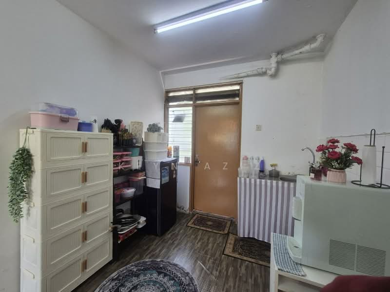 Rumah Flat untuk Dijual di Flat Proton - Keyn Aziz - Kitchen - PropertyGuru.com.my