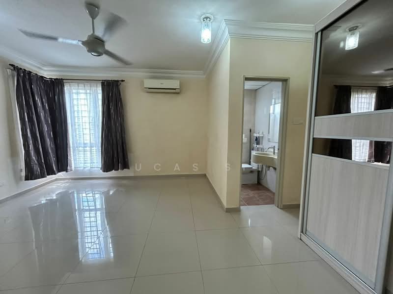 Condominium for Sale at Platinum Lake PV 16 - Lucas Sit - PropertyGuru.com.my