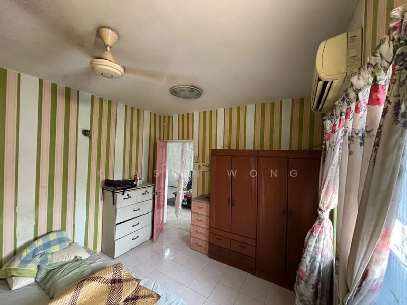Apartment for Sale at Taman Jinjang Baru Kos Sederhana Apartment - Kayson Wong - Bedroom - PropertyGuru.com.my