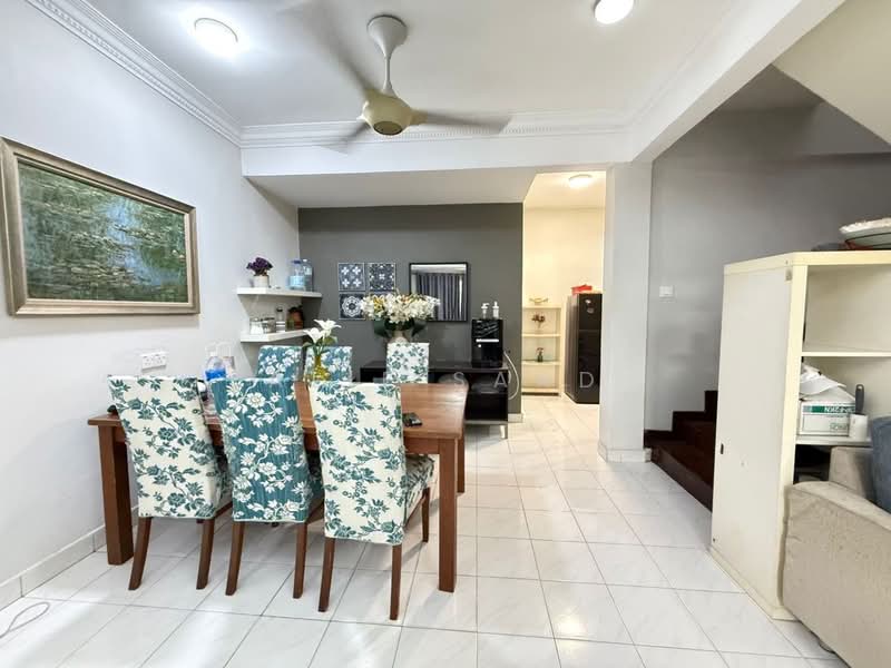 Rumah Teres 2 Tingkat untuk Dijual di Kota Damansara (Selangor) - Alif Saad - Dining Room - PropertyGuru.com.my