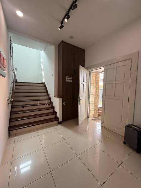 Bungalow for Sale in Taman Seputeh (Seputeh) - Jass Goh - Entrance - PropertyGuru.com.my