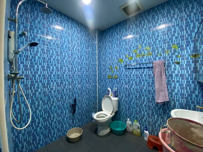 Rumah Teres 2 Tingkat untuk Dijual di Taman Kepong (Kepong) - Alison Chiu - Bathroom - PropertyGuru.com.my