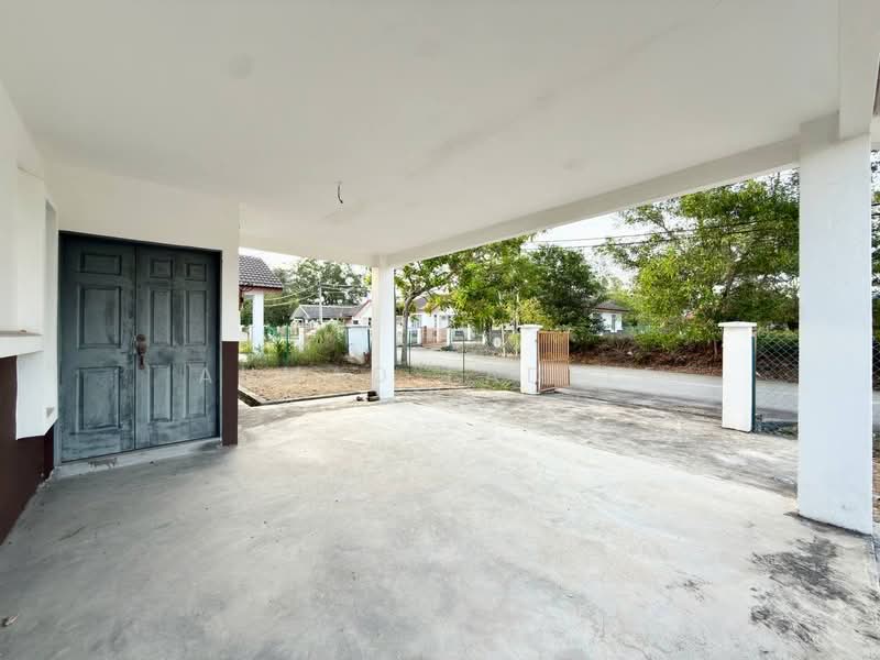 Bungalow for Sale in Bandar Tasik Senangin (Lenggeng) - Ahmad Fadlee - PropertyGuru.com.my