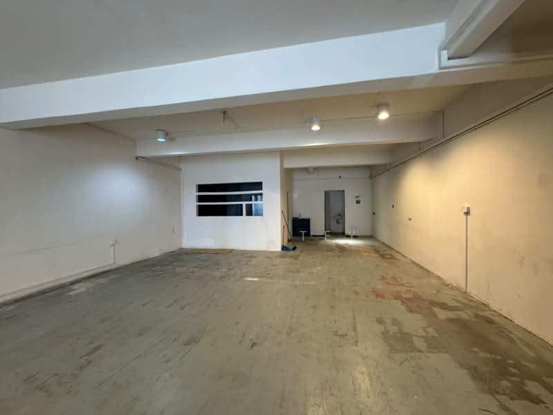 Shop / Office for Rent in Taman Molek (Johor Bahru) - Jesy Tey - Interior - PropertyGuru.com.my