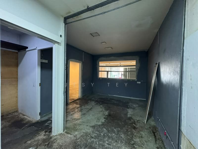 Shop / Office for Rent in Taman Molek (Johor Bahru) - Jesy Tey - PropertyGuru.com.my