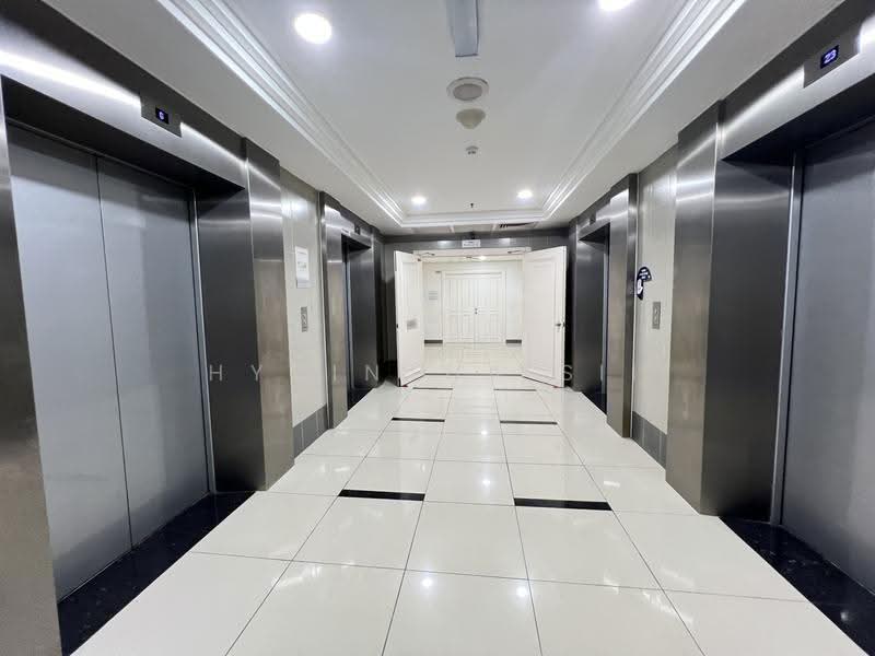 Pejabat untuk Dijual di KLCC (KL City Centre) - Hycintha Sii - Corridor - PropertyGuru.com.my