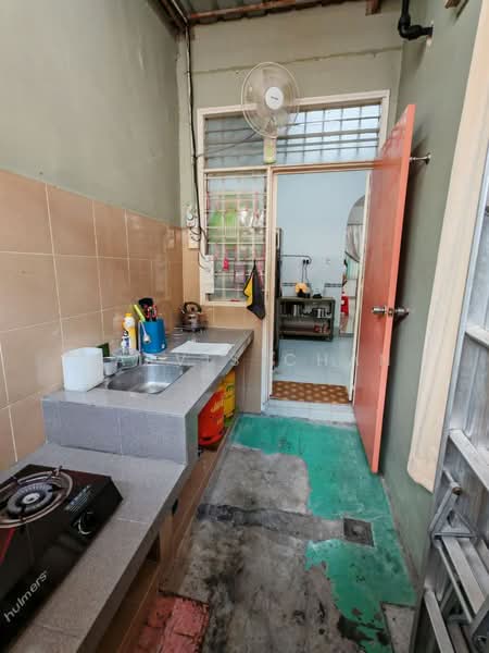 Rumah Teres 2-Tingkat untuk Dijual di Bukit Indah (Iskandar Puteri (Nusajaya)) - Jarvis Chan - Kitchen - PropertyGuru.com.my